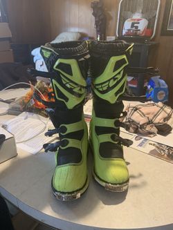 Fly Racing 2018 Maverik Boots adult size 9
