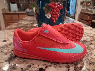 Turf soccer cleats us size 13c
