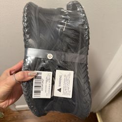 Brand New Women Shoes