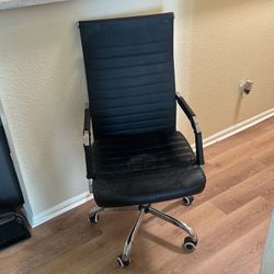 Black Rolling Office Chair Must Go Today