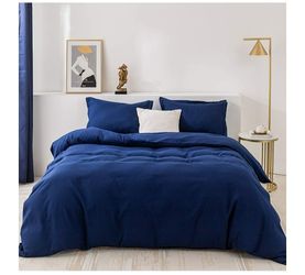 King Duvet Cover Blue Set
(Comforter Not Included)