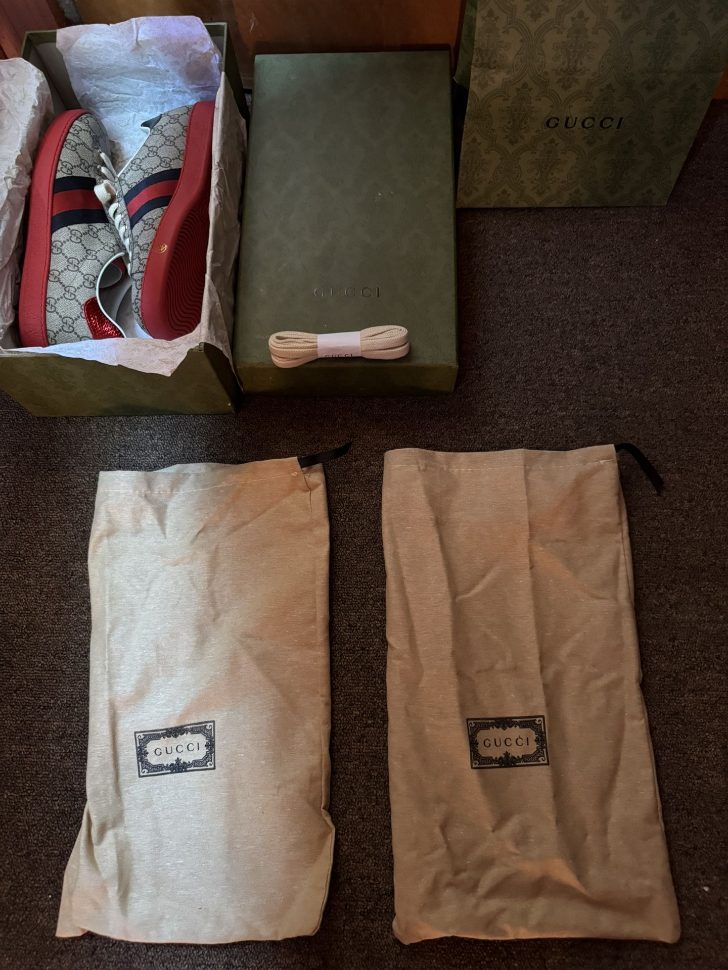 Gucci Ace GG Supreme Red 