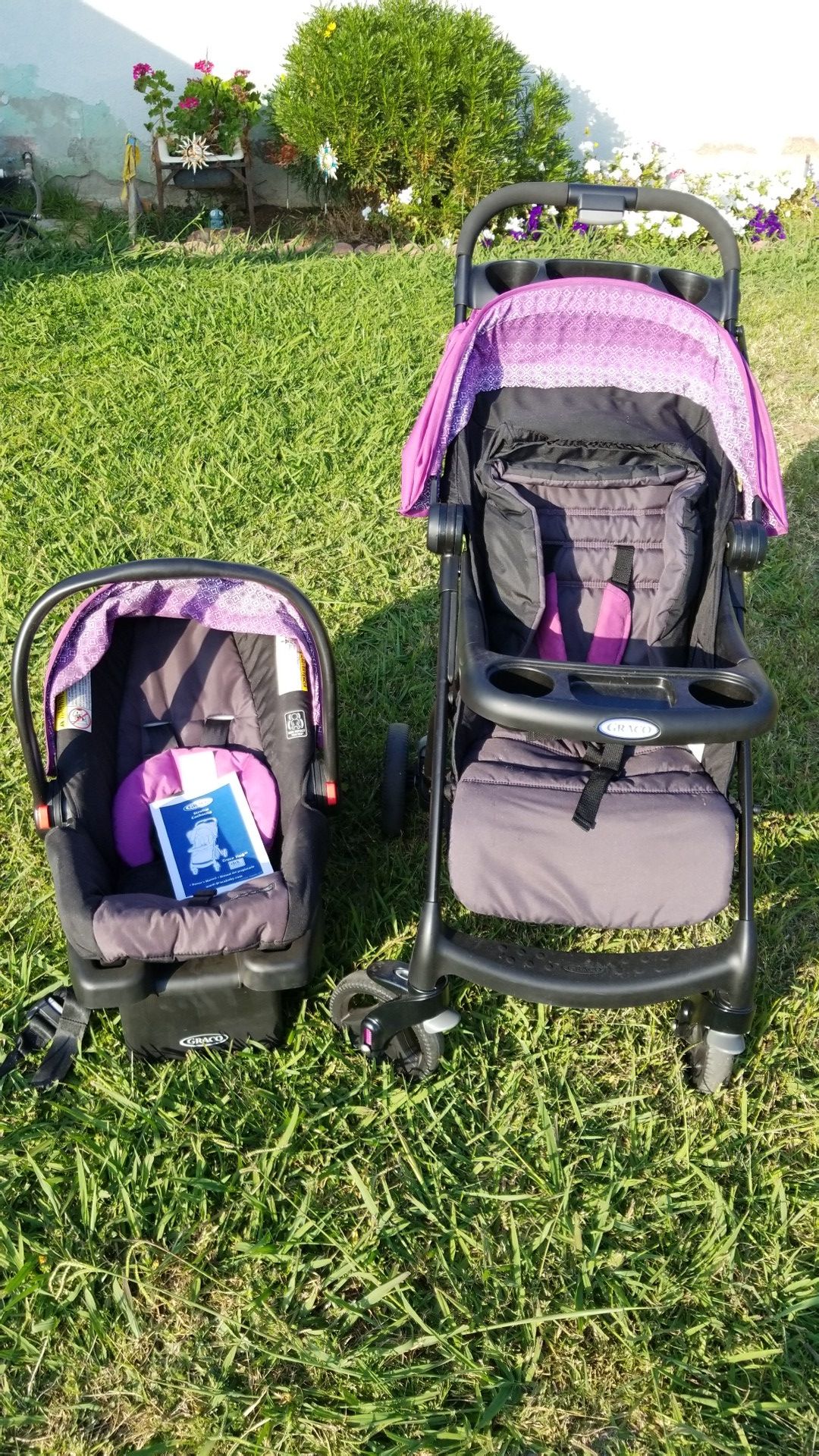 Graco carseat and stroller