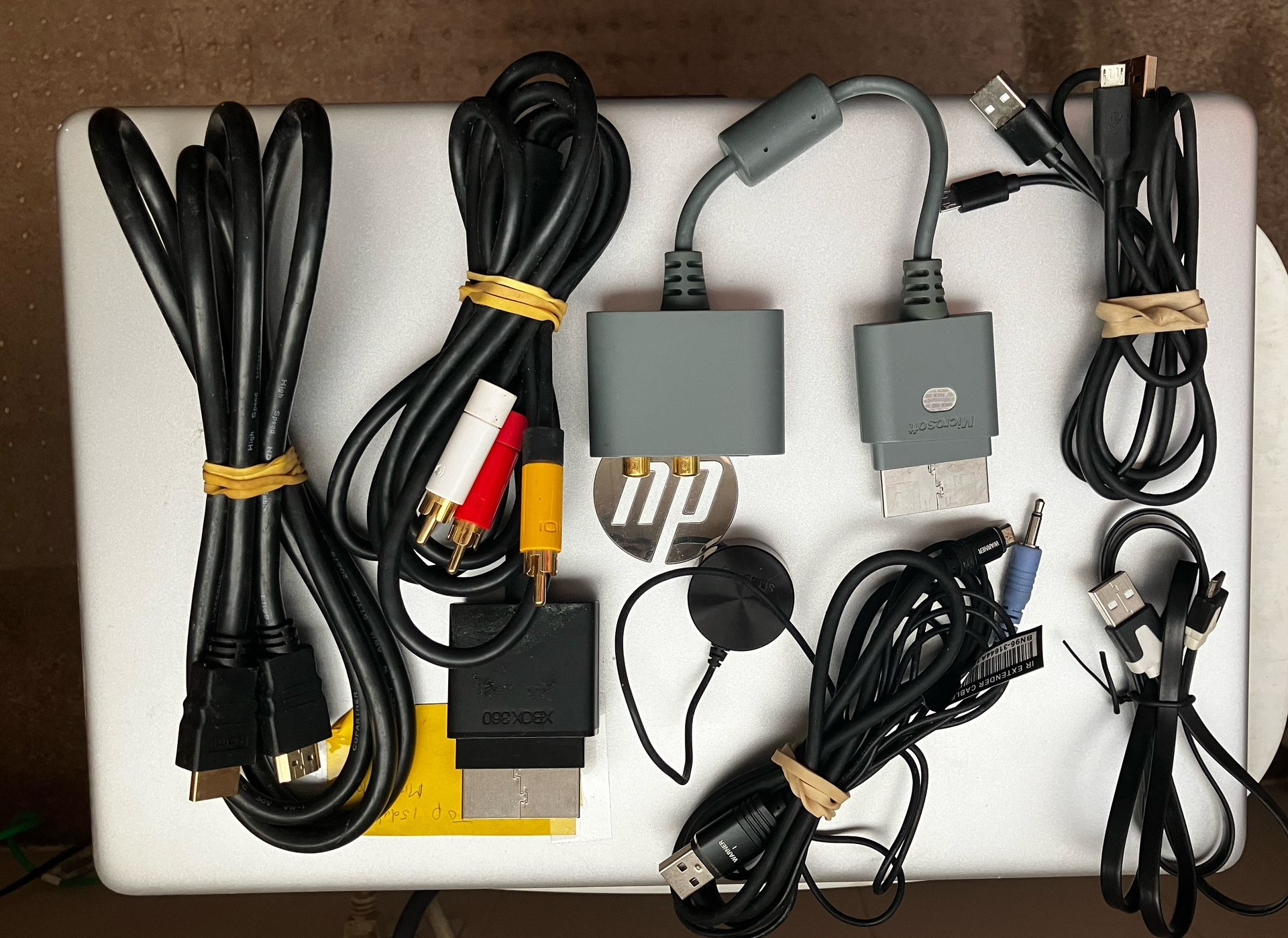 Xbox Gaming Accessories & Cables