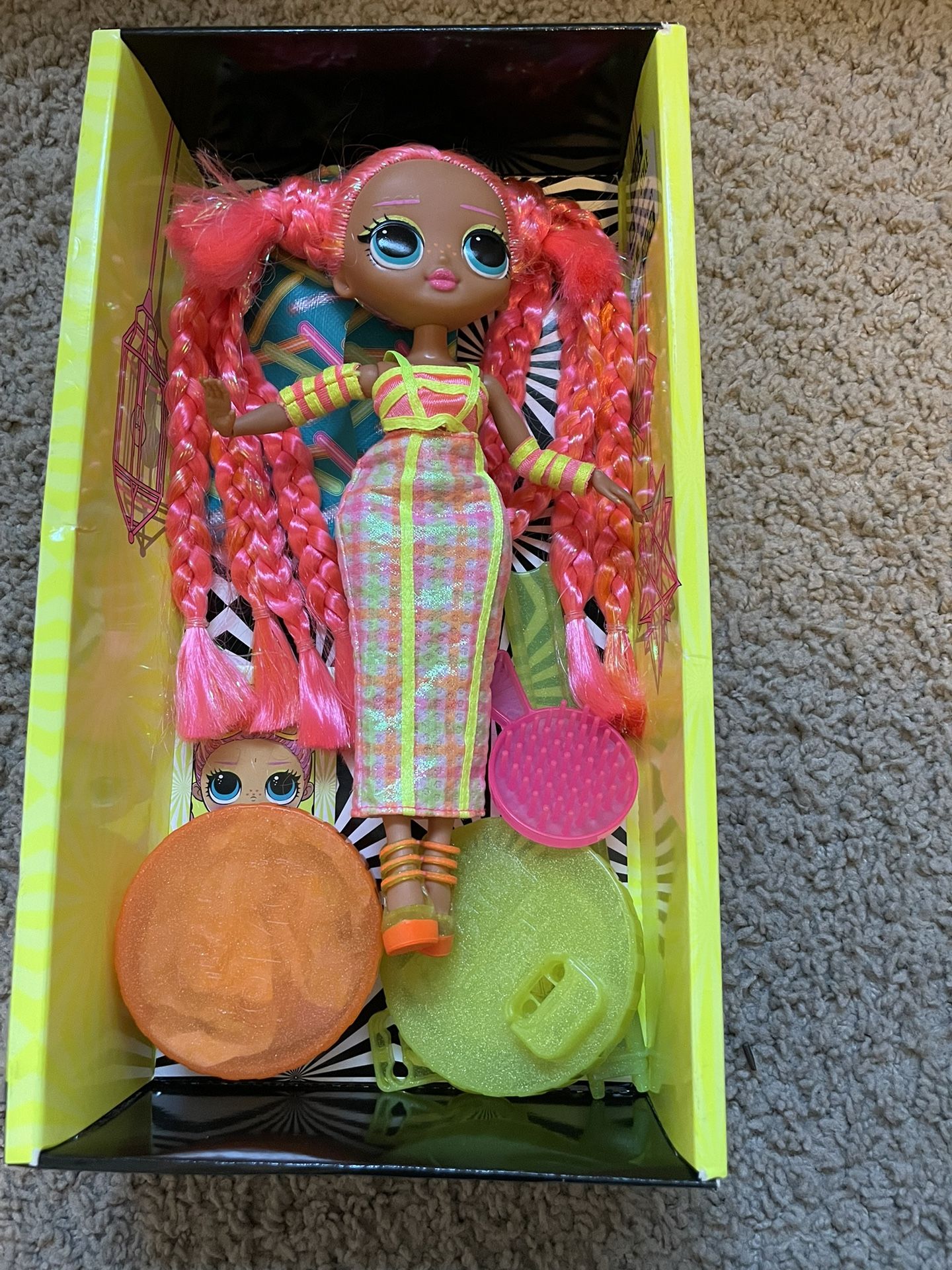 LOL Surprise OMG Lights Dazzle Fashion Doll