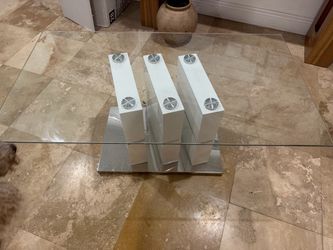 2 living room tables