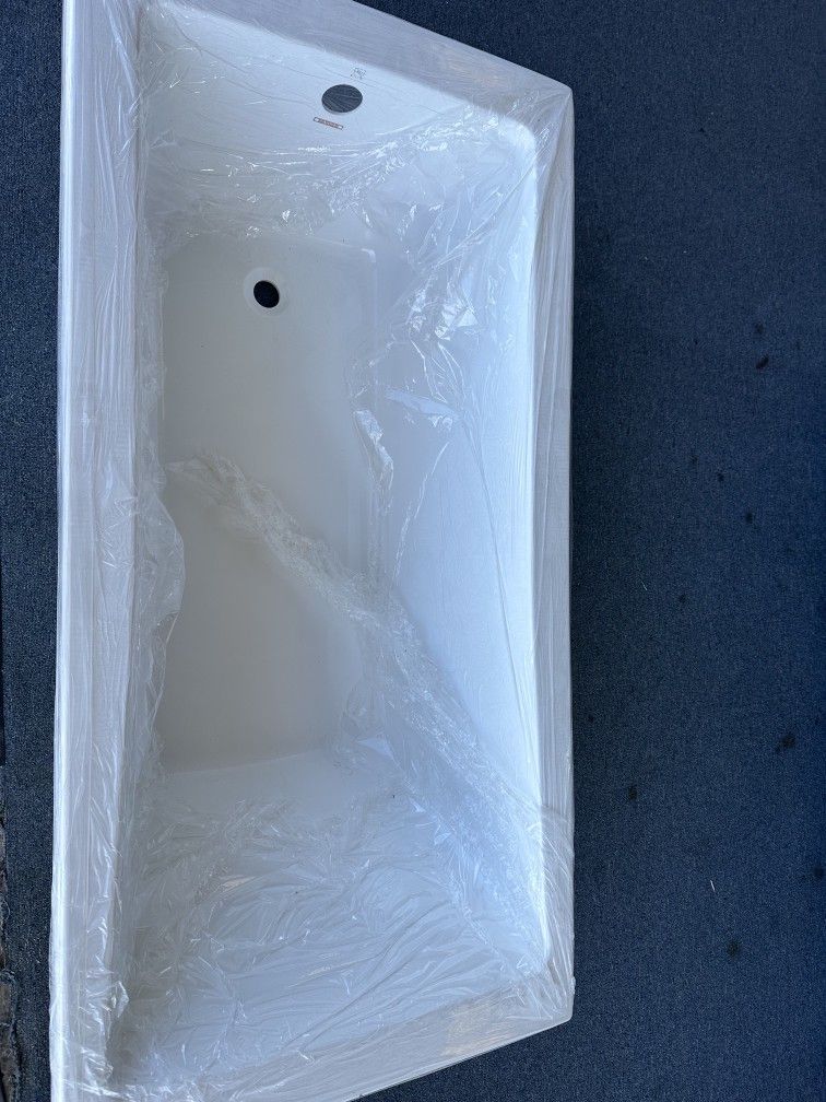 Kingston Agua Eden 60 Inch Bathtub