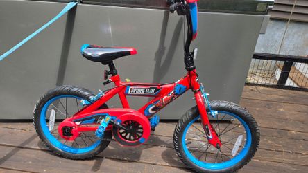 Huffy. 18 inch Spiderman kids bike