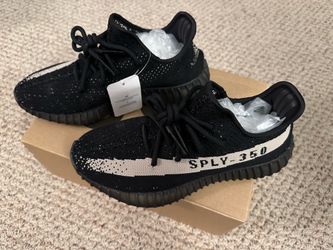 Yeezy Boost 350 v2 Core Black White 6 1/2