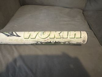 Baseball/Softball Bat. Worth 454, 34” 26oz