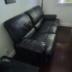 Power Reclining Loveseat 