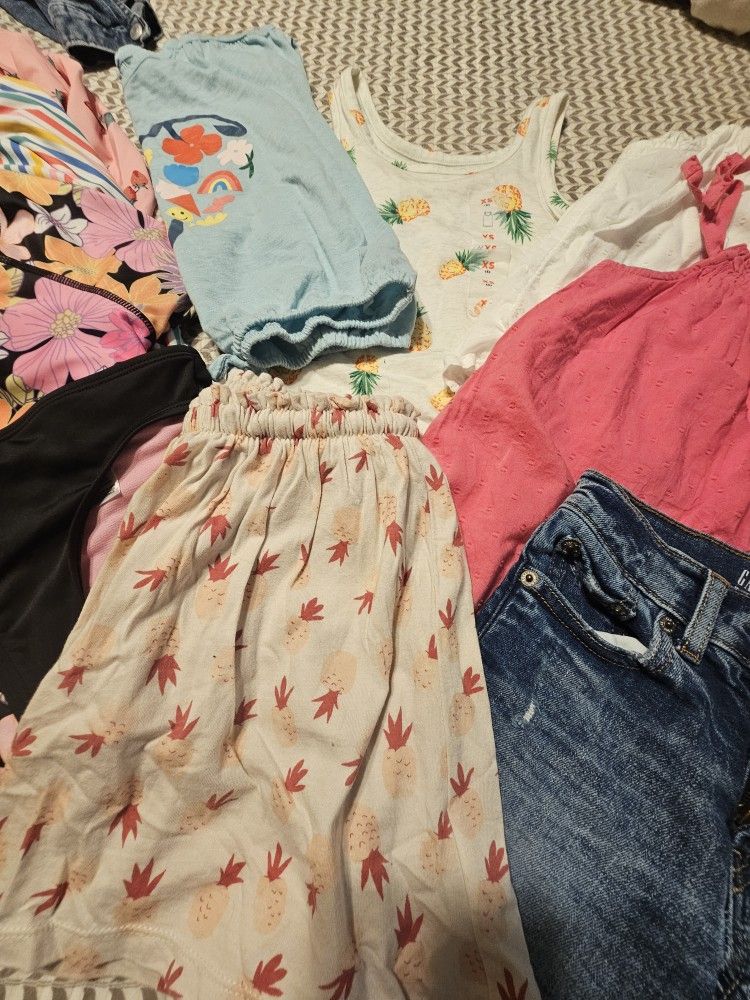 Girls Clothes
