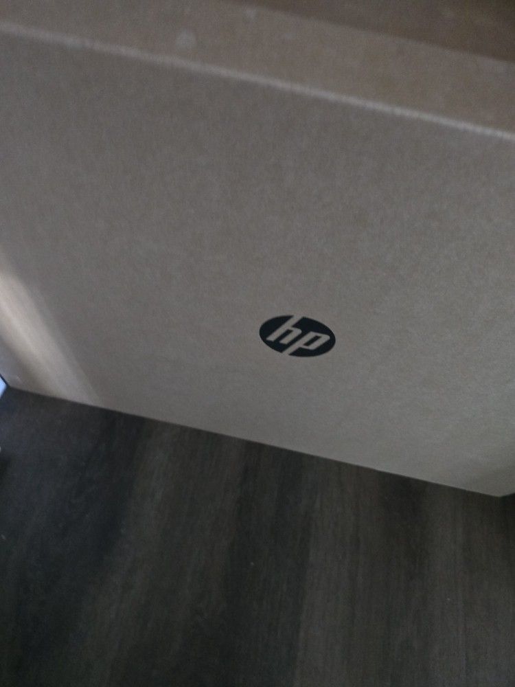 HP 23.8 Inch Desktop Computer