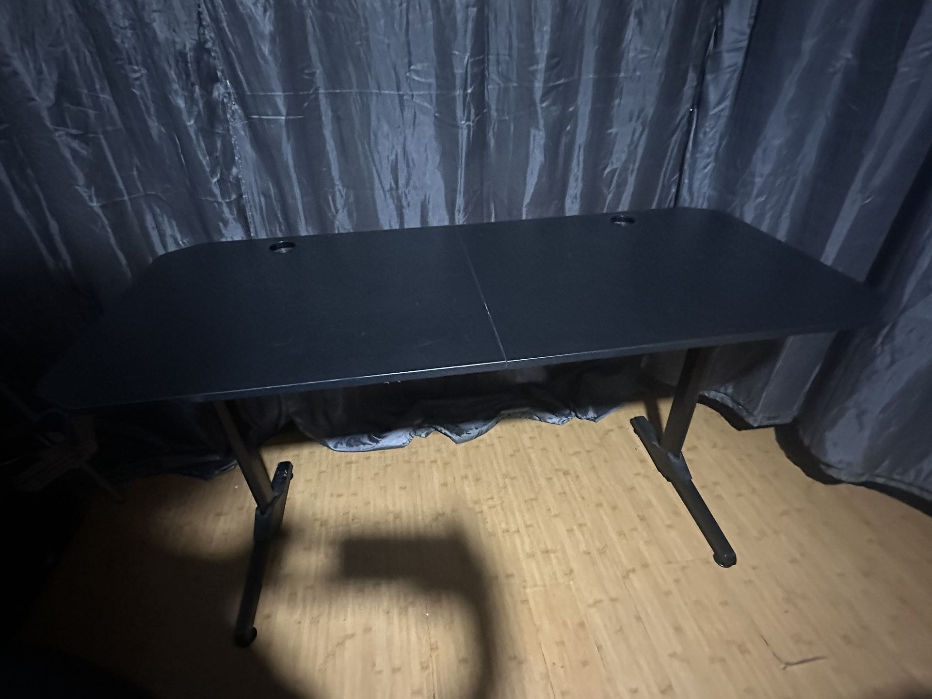 Gaming Table & Chair