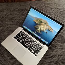 2008 15-inch Intel Core 2 MacBook Pro Laptop, 320GB HDD, 6GB RAM. macOS Catalina. It’s Old But Runs🏃‍♂️Great