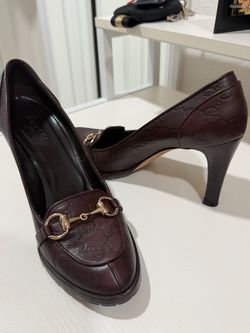 Gucci pumps