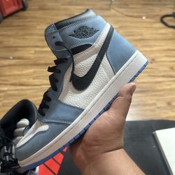 JORDAN 1 RETRO HIGH UNIVERSITY BLUE 