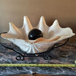 Giant Clam Shell Triadicna Gigas With Onyx Ball And Stand