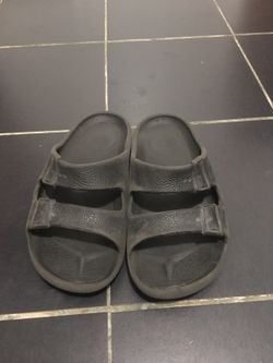 Slippers sandals