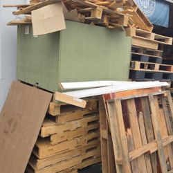 FREE Pallets In San Marcos!