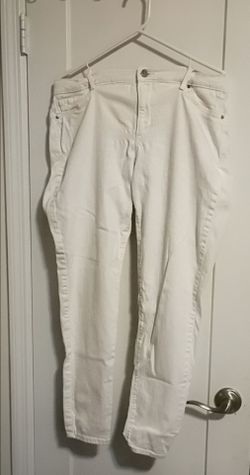 Women's white denim jeans