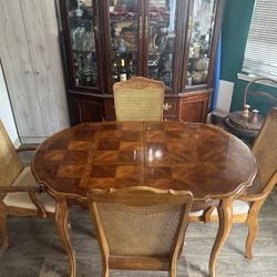 Solid Wood, Expandable, Dinning Room Table
