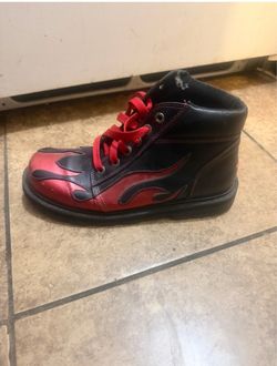 Boots size 12