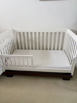 Crib + Mattress