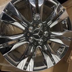 Brand new Mercedes 18inch Chrome Rims