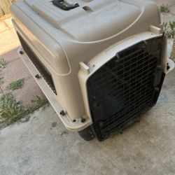 Dog Kennel $10