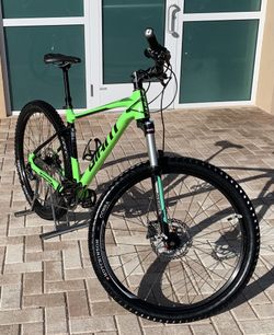 Giant Fathom 2 Medium Aluminum Hardtail 27.5 Hydraulic disc brakes for Sale in West Palm Beach FL OfferUp