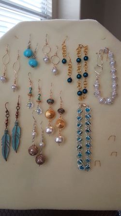 Earrings or bracelets