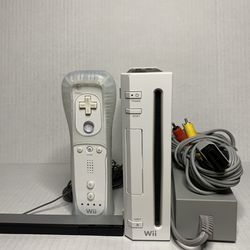 Nintendo Wii (cords, Controller!)