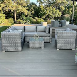 New inbox patio set (we finance and deliver)($54 down)(90 day no interest payment plan)