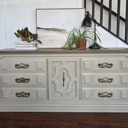 9 Drawer Dresser  - Delivery Available 