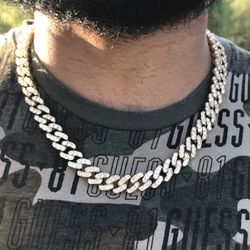 Cuban link Chain 12mm 14k Gold Finsh
