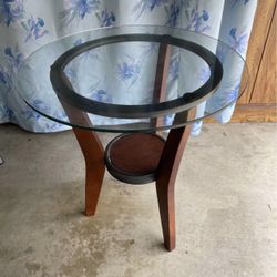 Glass Top End Table / Side Table 