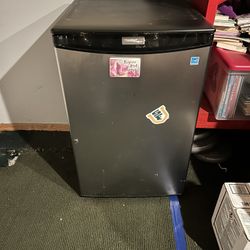 Danby Mini Fridge 