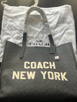 Coach TOTE