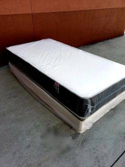NEW TWIN MATTRESS. Bed frame is not available. Take it home the same day 👍