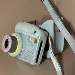 Polaroid Camera 