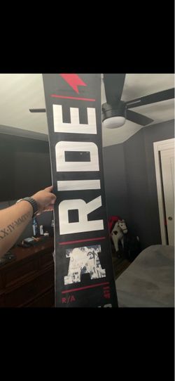 SNOWBOARD