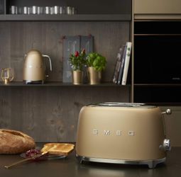SMEG 2 Slice Toaster