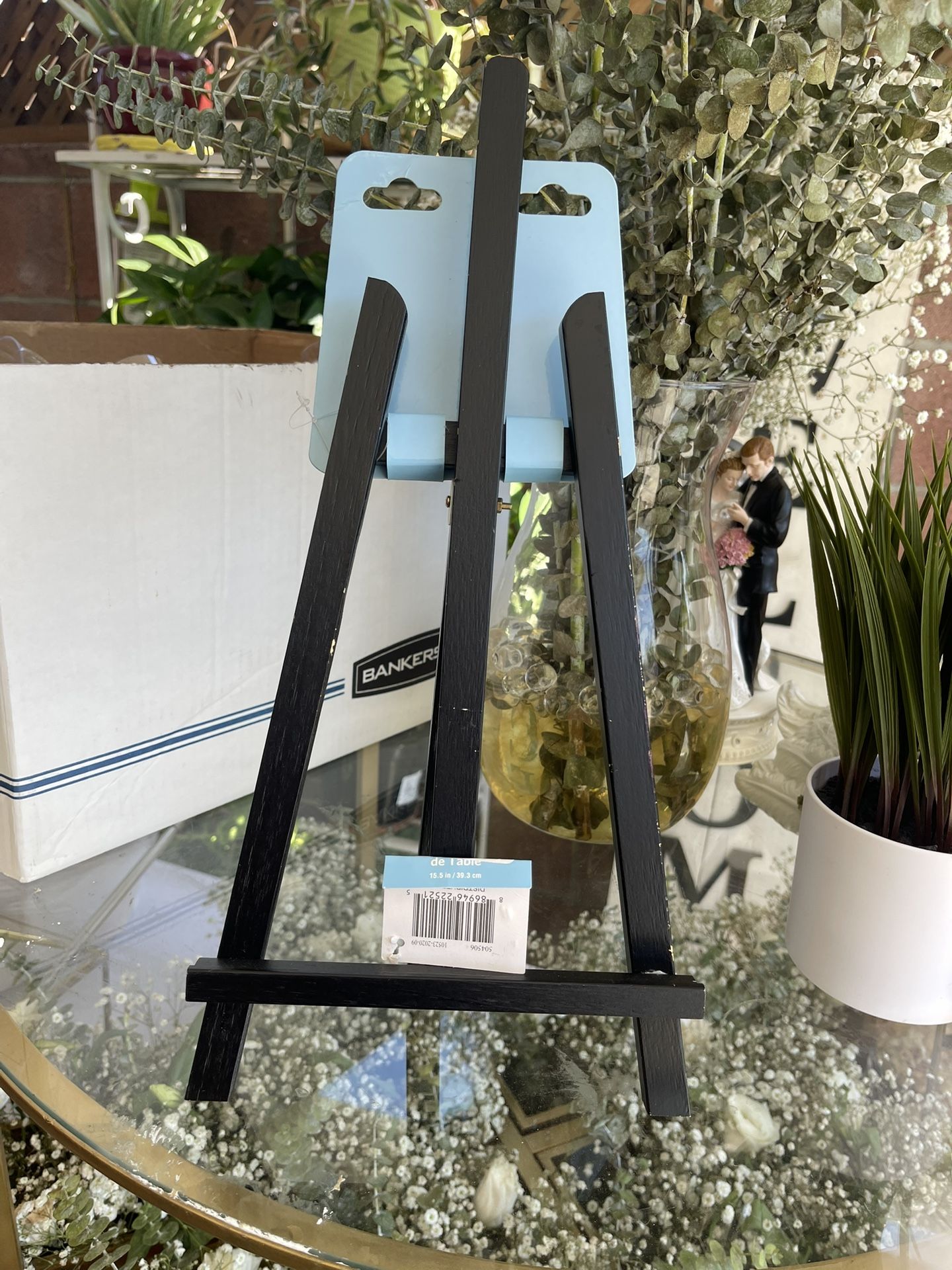 Black Easel