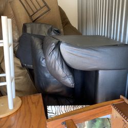 Furniture $1 And Up. 🗄🛋🎁🪑🍽🗄📀 Send Me An Offer...! 👌🎁 Sofa, Table, Chair, Recliner, House Furniture And Kitchen Items, Organizer, Good Deal.