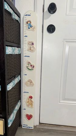 Watch Me Grow Wooden Children's Growth Chart