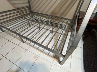 Cal King/bunk beds full-twin