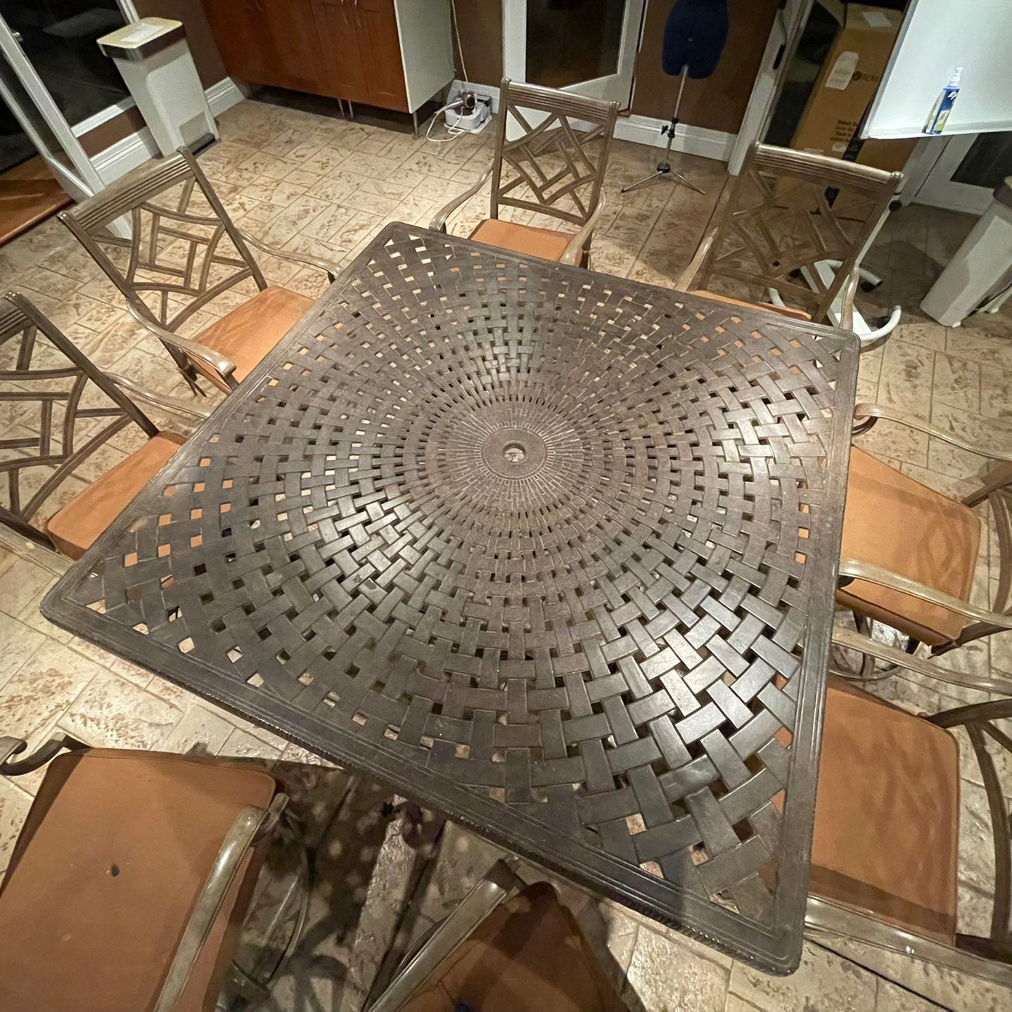 Aluminum Patio Table & Chairs