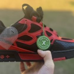 L V Skates Size 8.5 New 