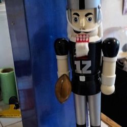 RAIDERS FAN COLLECTIBLE NUTCRACKER
